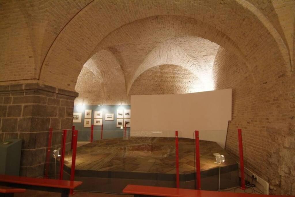 Au Coeur Des Remparts, Residence Du Chateau* Gravelines Esterno foto